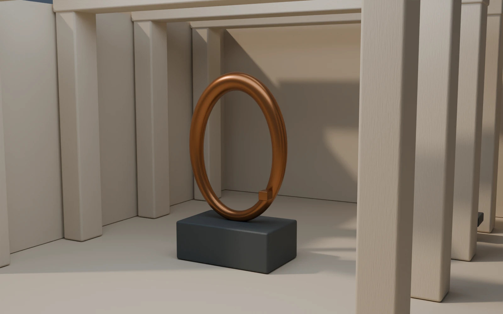 Le plan d’ensemble installe la sculpture et sa colonnade.